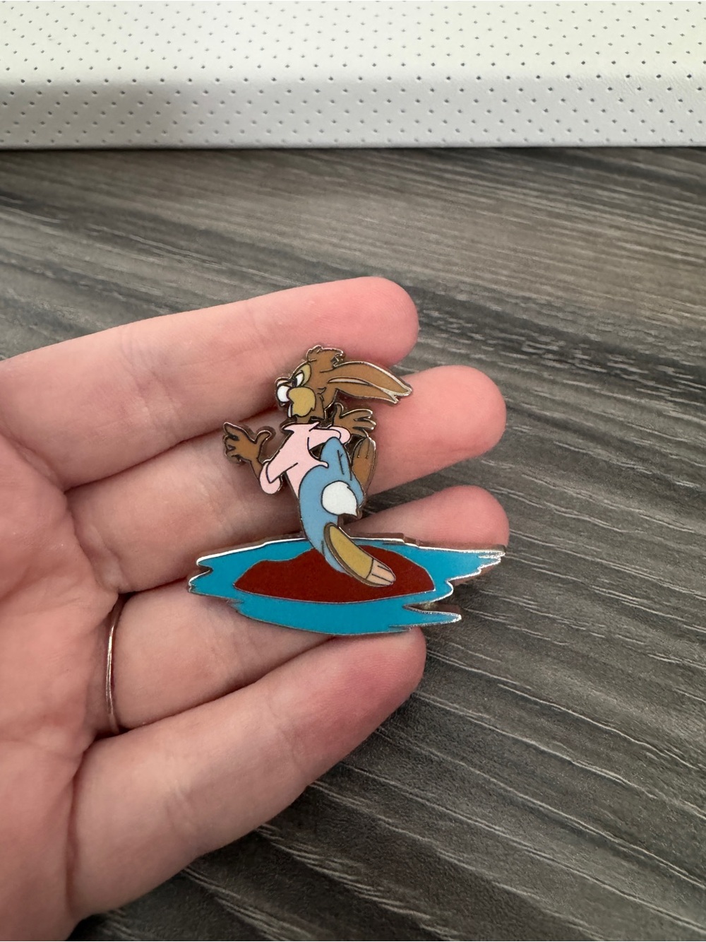 Disney Brer Rabbit Running On Water Pin Puddle Jumping Splash Mountain Pin